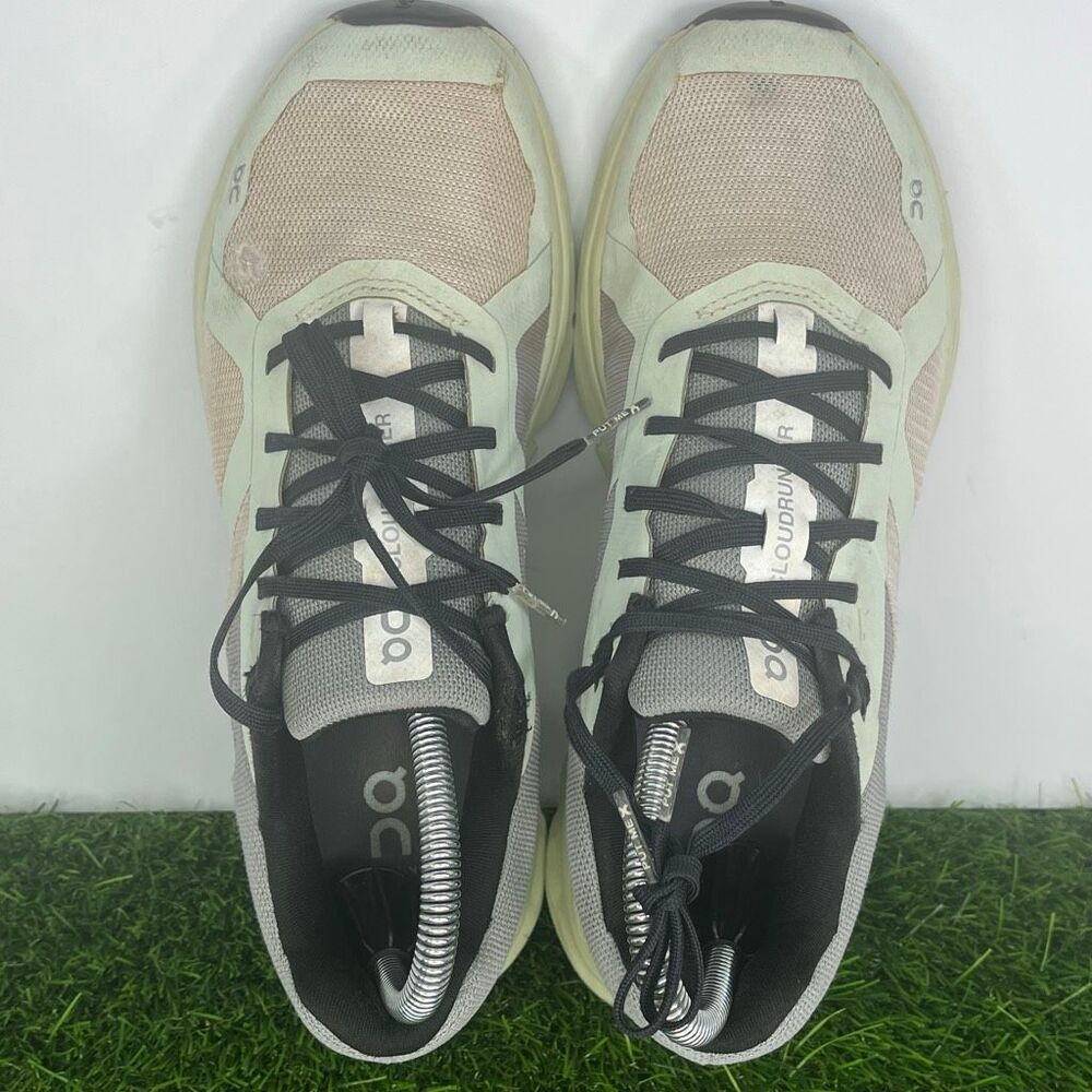 On Cloudrunner Frost Aloe Shoes Women’s US Size 9 - Picture 8 of 12
